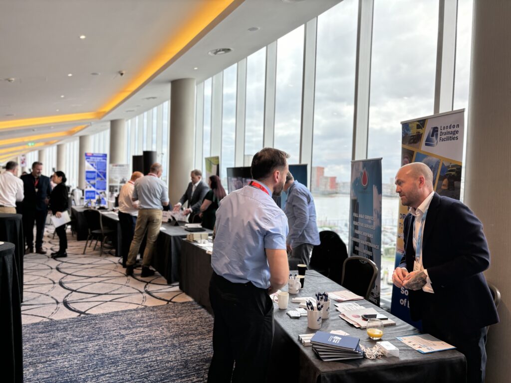 supplier showcase stands meeting active buyers